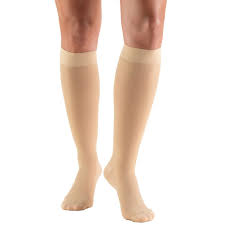 Pr Truform Opaque 20-30mmhg Ladies Knee High Closed Toe M (11 3/4-16 1/2") Stocking Beige Ltx Free
